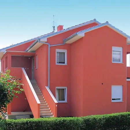 Сasa de vacaciones 4 Bedroom Beautiful In Palit