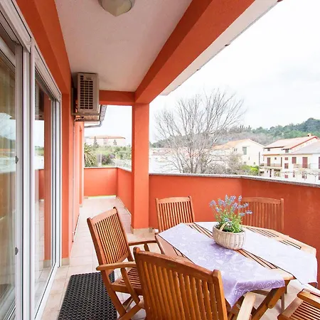 4 Bedroom Beautiful In Palit
